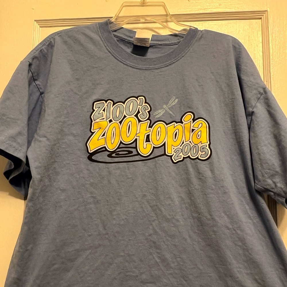 Vintage 2005 Z100 Zootopia Music Tour Tee XL Gwen Stefani Jennifer Lopez Artists